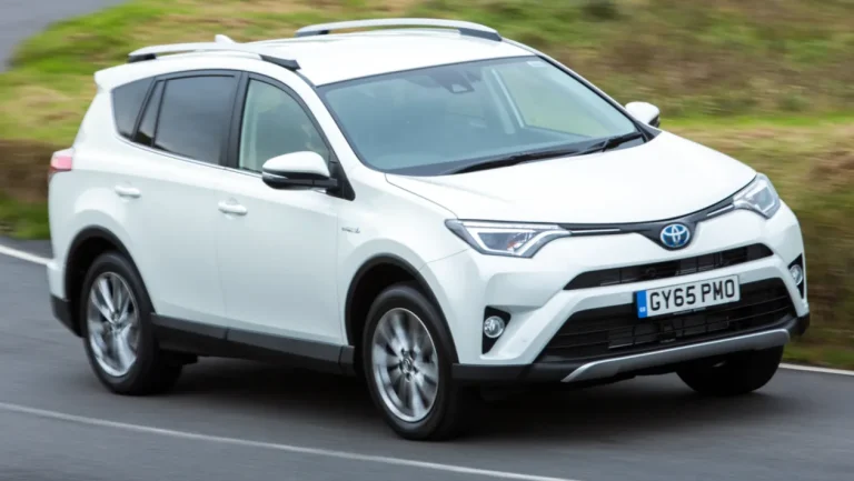 Toyota RAV4 XA40 (2013–2018) – The Compact Crossover That Set New Standards for Comfort, Reliability, and Fuel Efficiency
